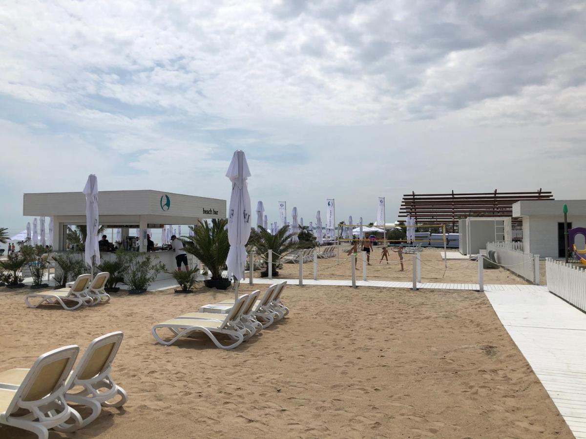 Lotus Northsea Apartment 마마이아 외부 사진